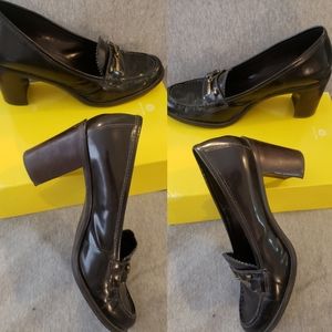 Vintage high heeled loafers - chunky heel, size 9